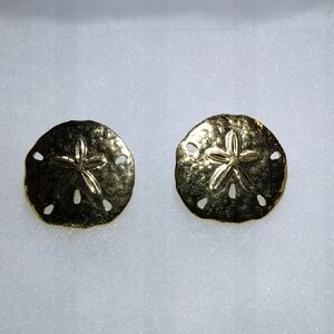 Crown Trifari Gold Tone Sand Dollar Clip On Earrings